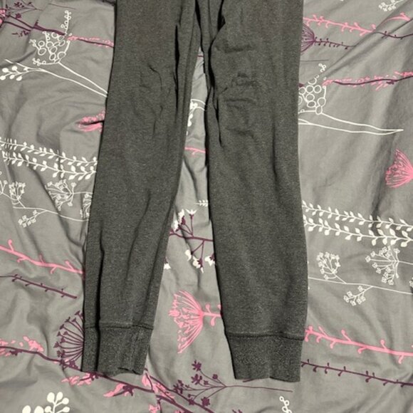 Lululemon size 4 joggers - Picture 3 of 4